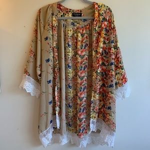 Tan Floral Open Lace Kimono (M)